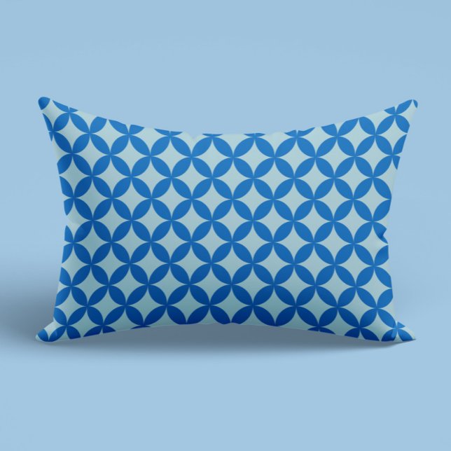 Sommerfliese mit Azurkeln auf Babyblau Kissenbezug (Summer tile with azure circles on baby blue pillow case)