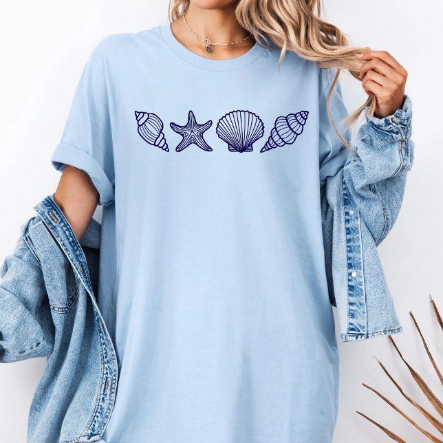 Sommerfrau mit Muschel T-Shirt (Von Creator hochgeladen)