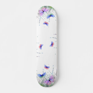 Sommerfreude - farbenfrohe Schmetterlinge fliegen  Skateboard