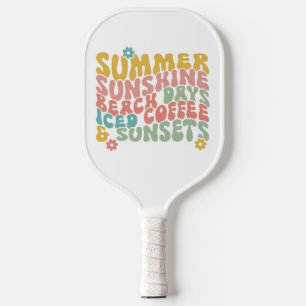 Sommerliche Sprichwort Retro Beach Ice Coffee Suns Pickleball Schläger
