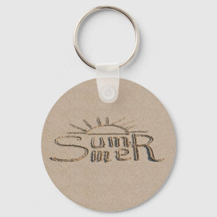 Sommerschild auf dem Strand geschnitzt Sand Schlüsselanhänger