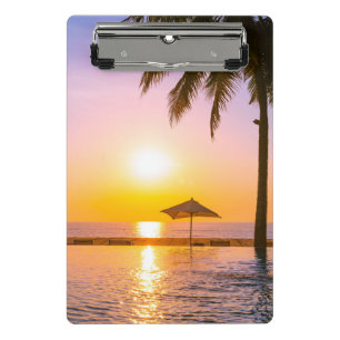 Sommerstrand mit Meer Mini Klemmbrett