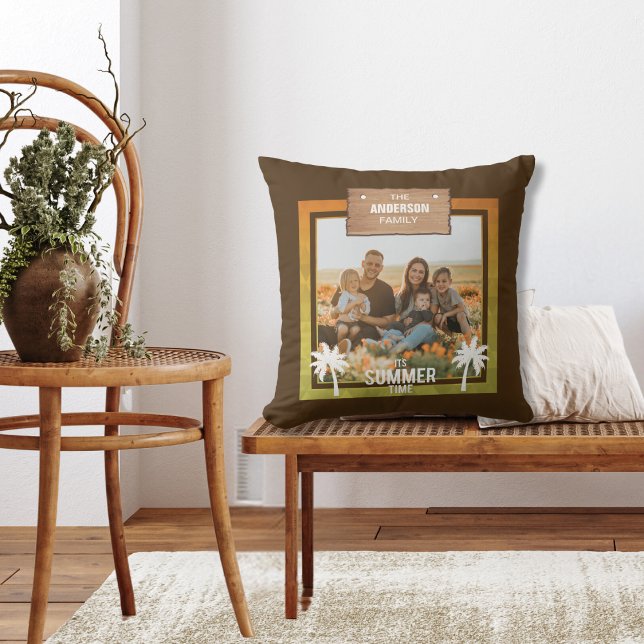 Sommertropische Foto Rahmen Urlaub Palmen Bäume Kissen (Personalized Family Photo With Names Summer Theme Tropical Palm Trees and Wood Sign)