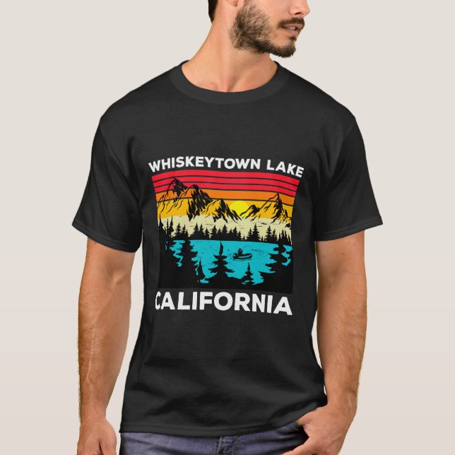 Sommerurlaub Fischen Vintag Retro Whiskeytown  T-Shirt (Vorderseite)