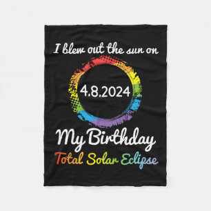 Sonne am 4. 8. 24. Geburtstag total Solar Fleecedecke