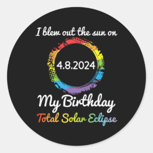 Sonne am 4. 8. 24. Geburtstag total Solar Runder Aufkleber