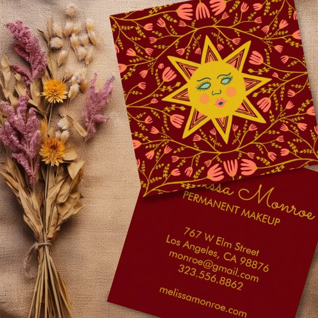 Sonne & Blüten Reben Elegantes Boho Burgund Quadratische Visitenkarte (Boho sunshine and flowering vines illustrated custom business card with red background)