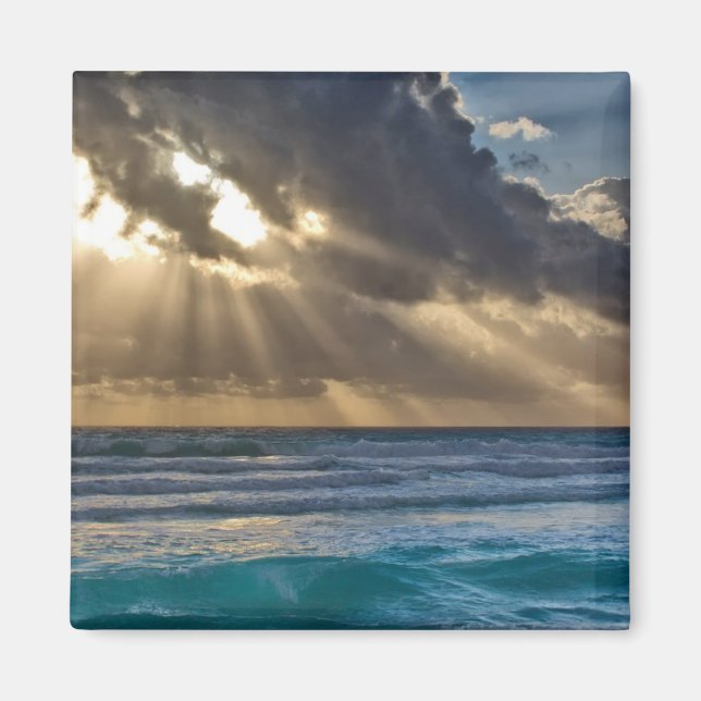 Sonne bricht durch Wolken über Meer Magnet (Vorne)