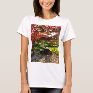 Sonne durch Herbstblätter, Kroatien T-Shirt
