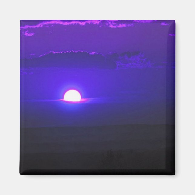 Sonne in den Wolken (violett) Magnet (Vorne)