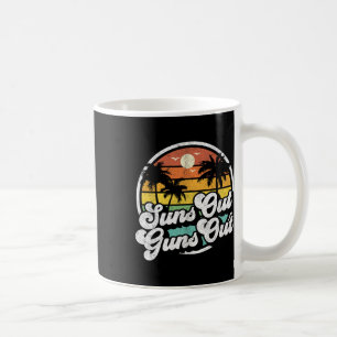 Sonne raus, Kanonen raus, lustiger Strandurlaub Re Kaffeetasse