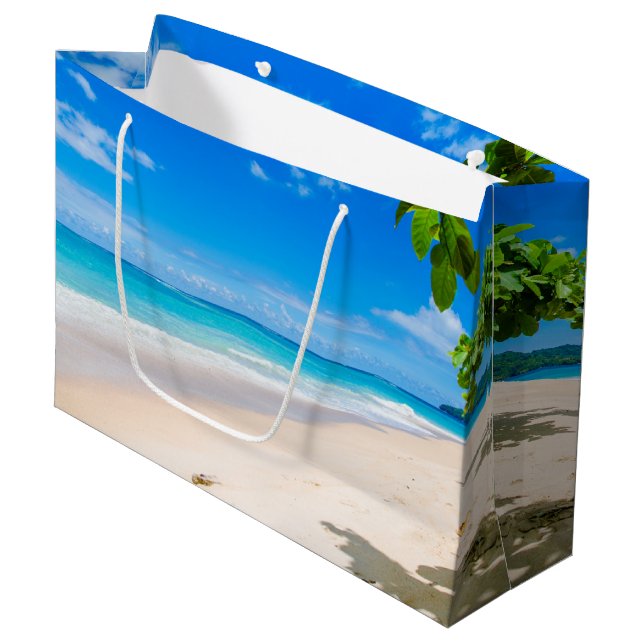 Sonne und tropischer Strand Große Geschenktüte (Vorderseite Schrägansicht)