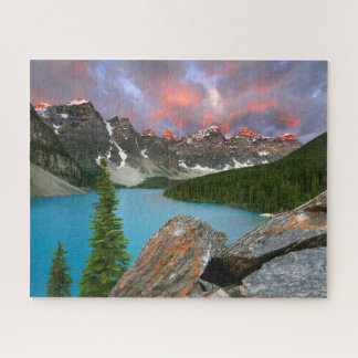 Sonnenaufgang am Moraine Lake im Banff Nationalpar Puzzle