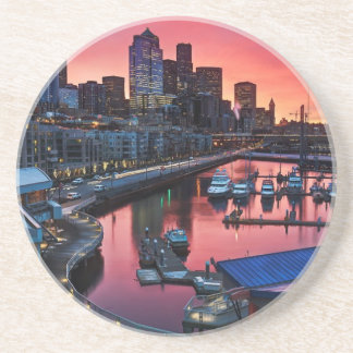 Sonnenaufgang am Pier 66, der unten auf Getränkeuntersetzer