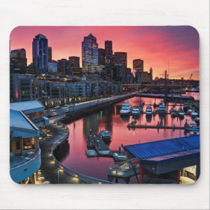 Sonnenaufgang am Pier 66, der unten auf Mousepad
