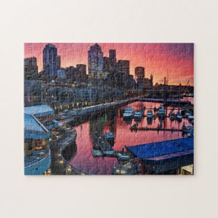 Sonnenaufgang am Pier 66, der unten auf Puzzle