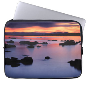 Sonnenaufgang am Schwarzen Punkt des Monosees Laptopschutzhülle