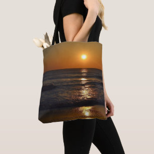 Sonnenaufgang am Strand von Shirley Taylor