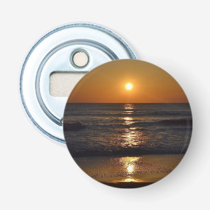 Sonnenaufgang am Strand von Shirley Taylor Flaschenöffner