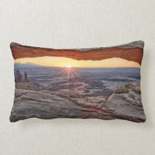 Sonnenaufgang an MESA-Bogen, Canyonlands Lendenkissen