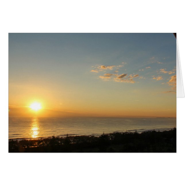 Sonnenaufgang auf breitem Strand (Vorderseite (Horizontal))