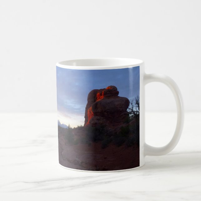 Sonnenaufgang auf dem Windows Trail in Arches Kaffeetasse (Rechts)