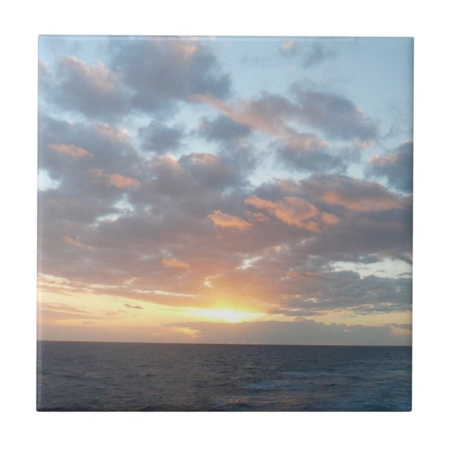 Sonnenaufgang auf See I Pastel Seascape Fliese (Vorderseite)