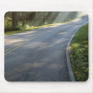 Sonnenaufgang durch Nebel entlang des Green River Mousepad