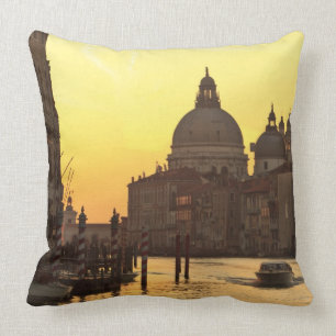 Sonnenaufgang Himmelsfarben in der Nähe von San M Kissen