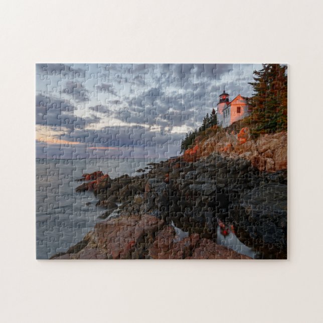 Sonnenaufgang im Bass Harbour Lighthouse in Acadia Puzzle (Horizontal)