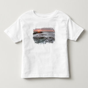 Sonnenaufgang nahe dem Brenton Point State Park am Kleinkind T-shirt
