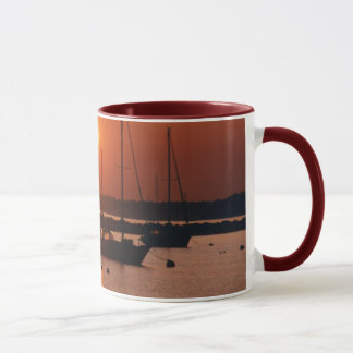 Sonnenaufgang-Segelboot-Tasse Tasse