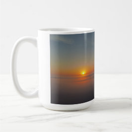 Sonnenaufgang Tasse über Nebel