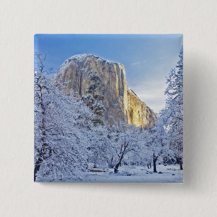 Sonnenaufgang trifft El Capitan durch Schnee Button