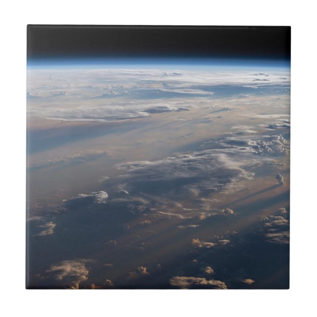 Sonnenaufgang über dem philippinischen Meer mit la Fliese (Vorderseite)