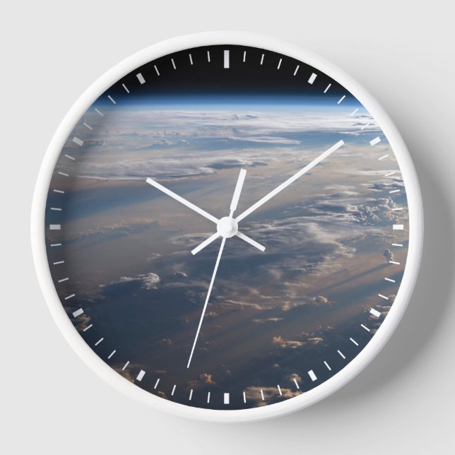 Sonnenaufgang über dem philippinischen Meer mit la Uhr (Vorderseite)