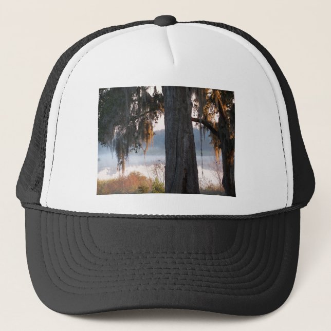 Sonnenaufgang über einem kleinen See im Süden Truckerkappe (Vorderseite)