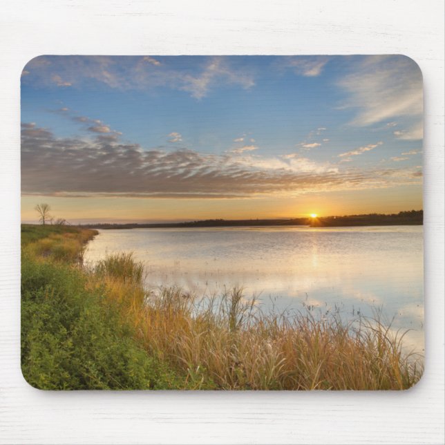 Sonnenaufgang über Feuchtgebiete im Arrowwood Nati Mousepad (Vorne)