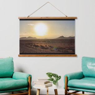 Sonnenaufgang über Namib Wüstenholztapestes Wandteppich Mit Holzrahmen