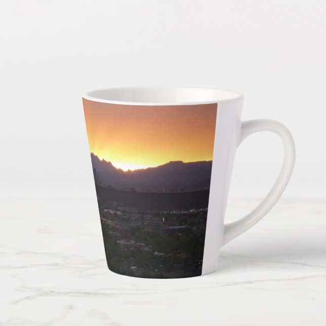 Sonnenaufgang über St. George Utah Landschaft Milchtasse (Rechts)