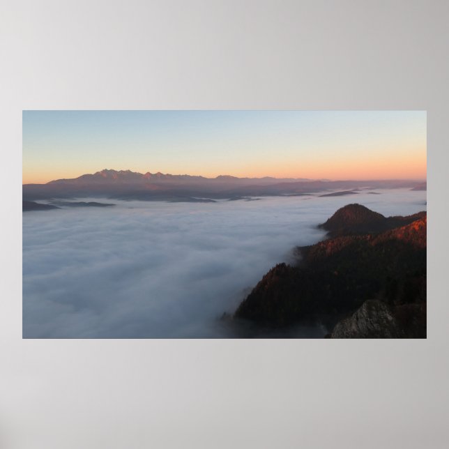 Sonnenaufgang über Tatras Poster (Vorne)