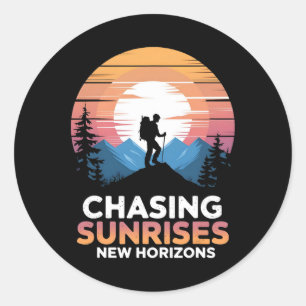 Sonnenaufgänge jagen Neue Horizonte Outdoor-Wander Runder Aufkleber