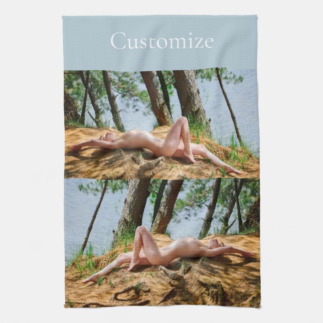 Sonnenbader bei Frauen_Cove Geschirrtuch (Vertikal)