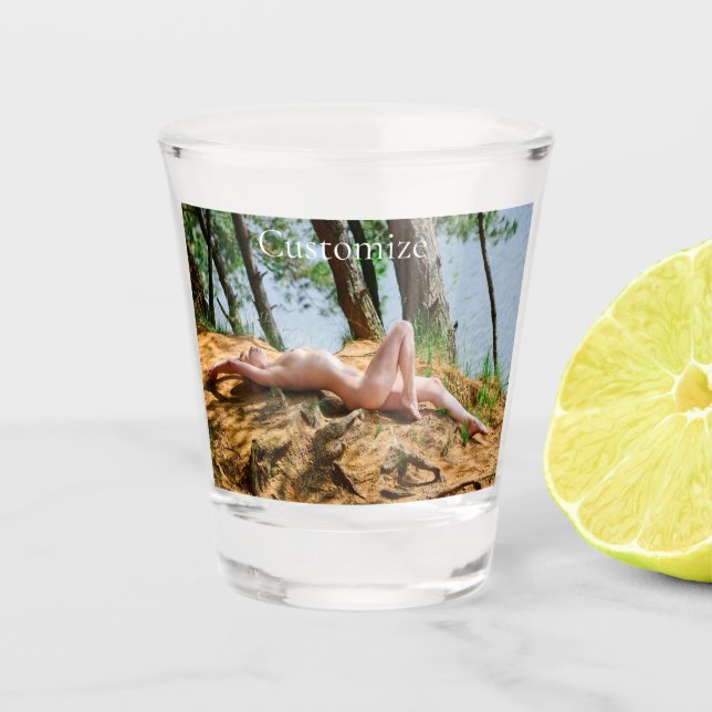 Sonnenbader bei Frauen_Cove Schnapsglas (Vorderseite)