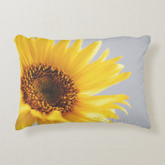 Sonnenblume auf Grau Zierkissen