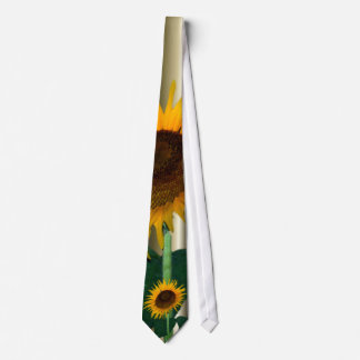 Sonnenblume in voller Blüte Krawatte