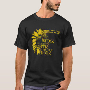 Sonnenblume Mädchen mit Tattoos, Hübsche Augen und T-Shirt