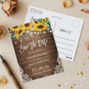 Sonnenblumen aus rustikalem Holz und Streichelleuc Postkarte