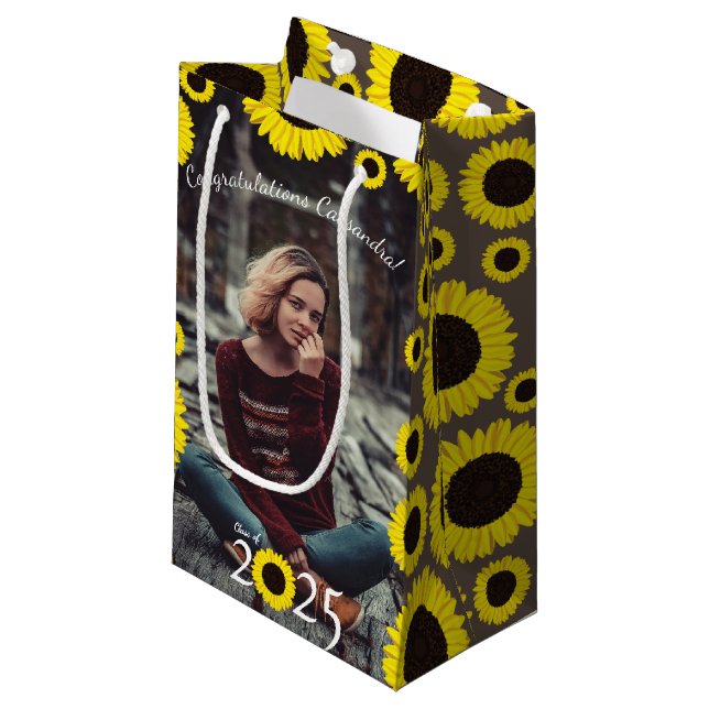 Sonnenblumen Country Graduation Party Kleine Geschenktüte (Vorderseite Schrägansicht)