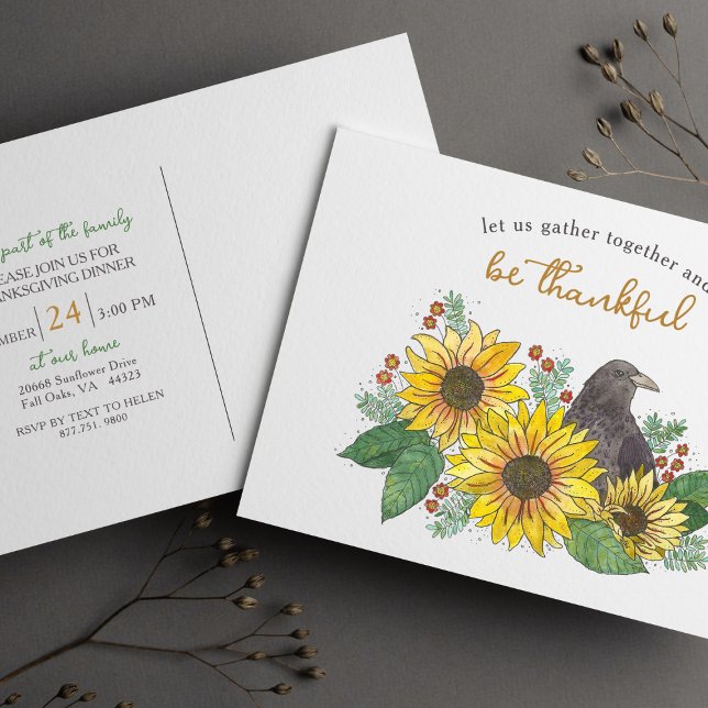 Sonnenblumen Erntedank Abendessen Party Einladung Postkarte (Postcard Invitation for Thanksgiving Dinner Featuring Watercolor Crow in Sunflowers Design)